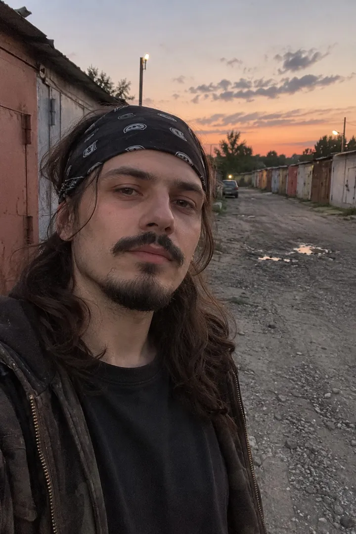 До — Граффити-постер: тушь и неоновые брызги